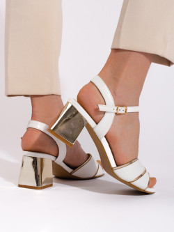 Klasické bílé  sandály dámské na širokém podpatku
