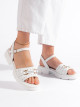 Moderní dámské  sandály bílé na plochém podpatku