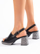 Módní černé dámské  sandály na širokém podpatku