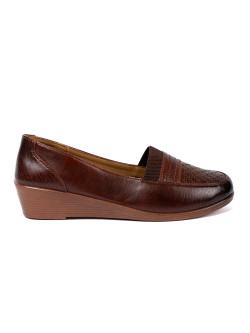 Trendy dámské hnědé  polobotky na klínku